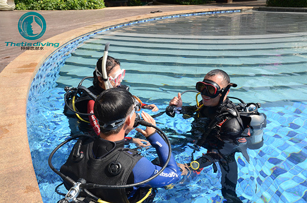 12/12正式上線！PADI 最新課程【休閑潛水員Resort Diver】 丨 一天拿證，潛遍全球